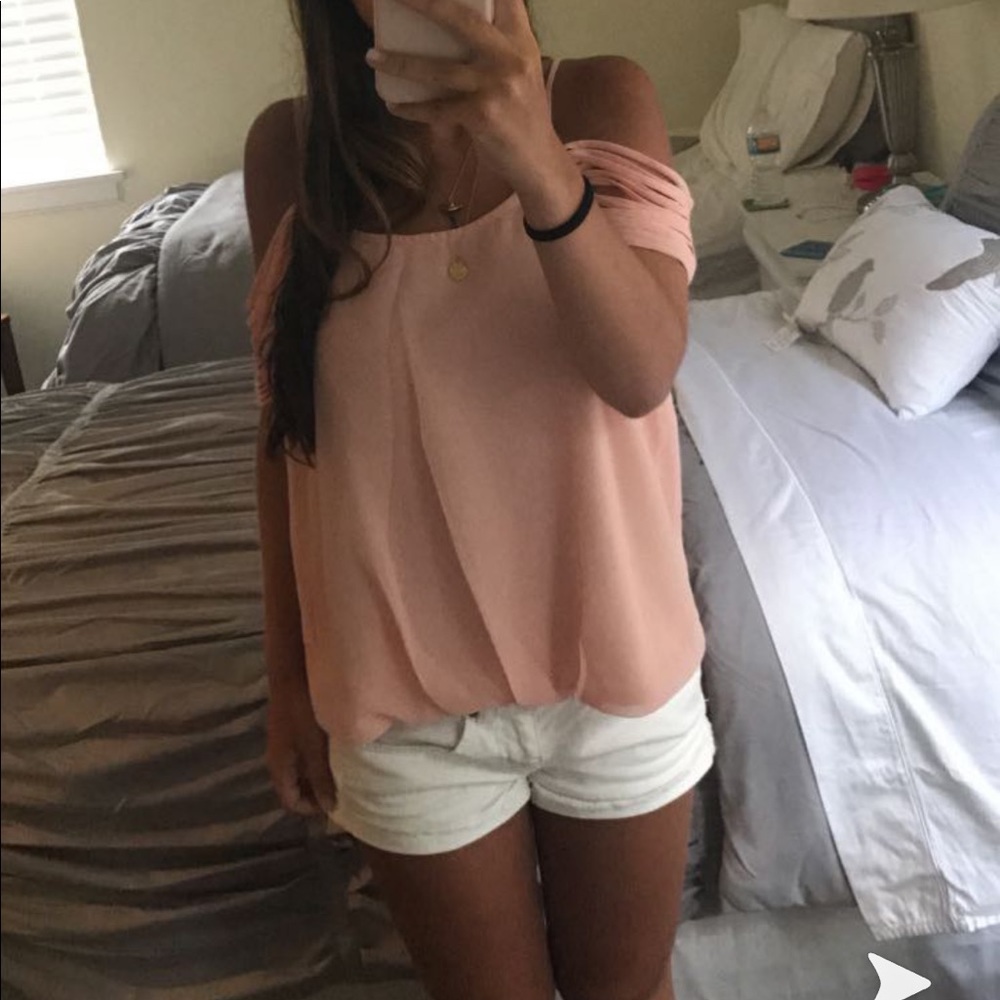 Beautiful Light Pink Shirt🔴
